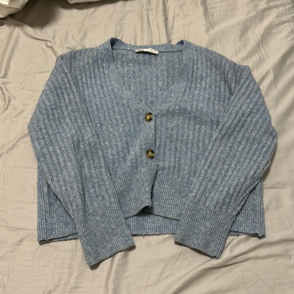 Zara Sweater - Picture 1 of 1